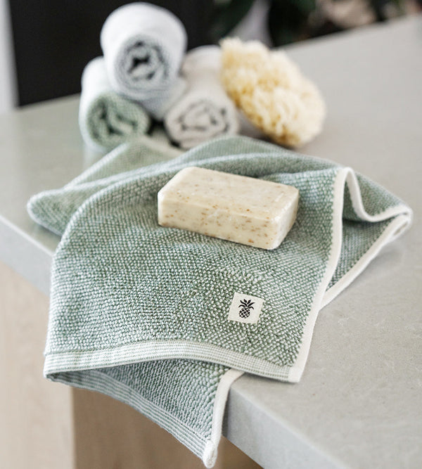 Cariloha Bamboo Two-Tone Hand Towel — manufacturer product photo